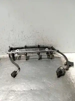 Recambio de automóvil de segunda mano de RAMPA INYECTORA para CHRYSLER PT CRUISER (PT_) 2.0 referencias OEM IAM 04669768  