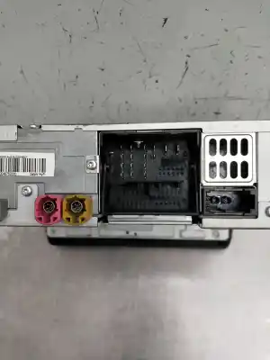 Second-hand car spare part audio system / radio cd for audi a1 (8x) ambition oem iam references 8x0035183b   Second-hand car spare part audio system / radio cd for audi a1 (8x) ambition oem iam references 8x0035183b