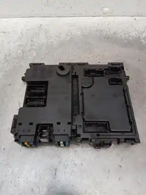 Second-hand car spare part fuse box unit for peugeot 206 fastback (2a/c) 1.9 d oem iam references 962646088003