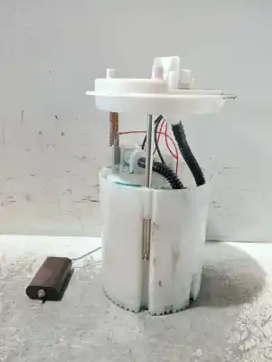 Pezzo di ricambio per auto di seconda mano POMPA DI BENZINA per OPEL CORSA D  Riferimenti OEM IAM 13327783  0580200084