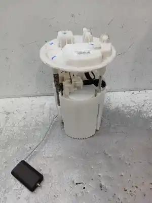 Second-hand car spare part FUEL PUMP for RENAULT MEGANE III FASTBACK (BZ0/1_, B3_) 1.6 16V (BZ1B, BZ1H) OEM IAM references 172020029R  
