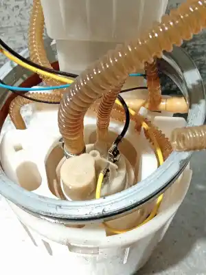 Second-hand car spare part fuel pump for seat exeo (3r2) 2.0 tdi oem iam references 8e0919050ac  220212002009