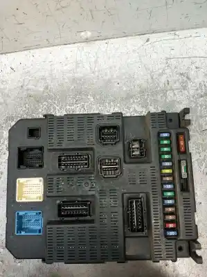 Peça sobressalente para automóvel em segunda mão caixa de fusíveis e relés por citroen c4 i (lc_) 1.6 hdi referências oem iam 9663798480  bsi2004p0800 Peça sobressalente para automóvel em segunda mão caixa de fusíveis e relés por citroen c4 i (lc_) 1.6 hdi referências oem iam 9663798480  bsi2004p0800