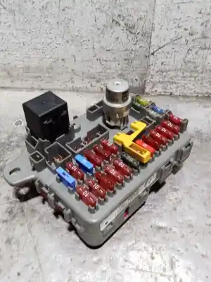 Pezzo di ricambio per auto di seconda mano scatola relè/fusibili per rover 200 ii fastback (rf) 220 d/sd riferimenti oem iam 52010268d