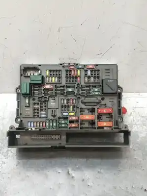 Peça sobressalente para automóvel em segunda mão caixa de fusíveis e relés por bmw 3 touring (e91) 320 d referências oem iam 17925000000a