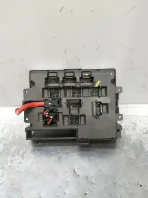 Peça sobressalente para automóvel em segunda mão caixa de fusíveis e relés por bmw 3 touring (e91) 320 d referências oem iam 17925000000a  911944603