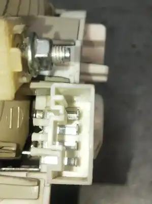 Second-hand car spare part interior left tailgate light for bmw 3 touring (e91) 320 d oem iam references 7160063  