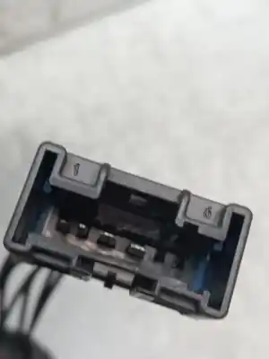 Second-hand car spare part left tailgate light for citroen c4 i (lc_) 2.0 hdi oem iam references    Second-hand car spare part left tailgate light for citroen c4 i (lc_) 2.0 hdi oem iam references