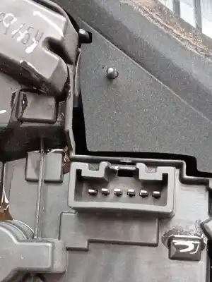 Second-hand car spare part right tailgate light for toyota corolla (_e12_) 1.6 vvt-i (zze121_) oem iam references   