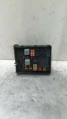 Peça sobressalente para automóvel em segunda mão caixa de fusíveis e relés por seat leon (1p1) 1.4 tsi referências oem iam 6318340505