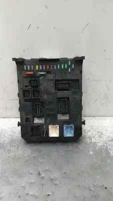 Pièce détachée automobile d'occasion boîtes à fusibles pour citroen c5 ii break (re_) 1.6 hdi (re9hzc, re9hyb) références oem iam 9663510480