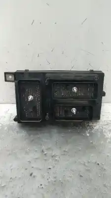 Pièce détachée automobile d'occasion boîtes à fusibles pour opel astra h gtc (a04) 1.9 cdti (l08) références oem iam 5dk00946450  13268302