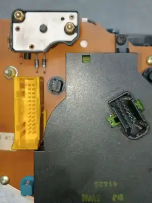 Peça sobressalente para automóvel em segunda mão quadrante por audi 80 b4 sedán (8c2) 1.9 tdi referências oem iam 110008563  8a0919033g