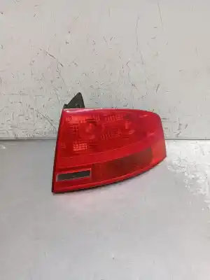 Автозапчастина б/у правий ліхтар для audi a4 b7 (8ec) 3.0 tdi quattro посилання на oem iam 