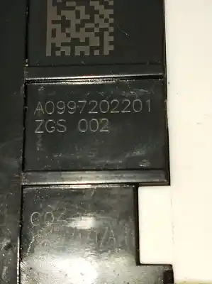 Second-hand car spare part front right central locking system for infiniti q30 2.2 d oem iam references a0997202201  