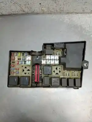 Peça sobressalente para automóvel em segunda mão caixa de fusíveis e relés por volvo v50 (545) 2.0 d referências oem iam 8688040  518818000