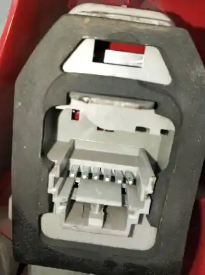 Second-hand car spare part left tailgate light for renault clio ii (bb_, cb_) 1.2 (bb0a, bb0f, bb10, bb1k, bb28, bb2d, bb2h, cb0a,... oem iam references 82000714130  89023922