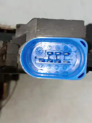 Автозапчастина б/у задній лівий центральний замок для porsche cayenne (typ 9pa) básico посилання на oem iam 7l0839015  