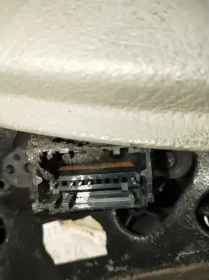 Peça sobressalente para automóvel em segunda mão espelho retrovisor esquerdo por renault clio ii (bb_, cb_) 1.2 (bb0a, bb0f, bb10, bb1k, bb28, bb2d, bb2h, cb0a,... referências oem iam   