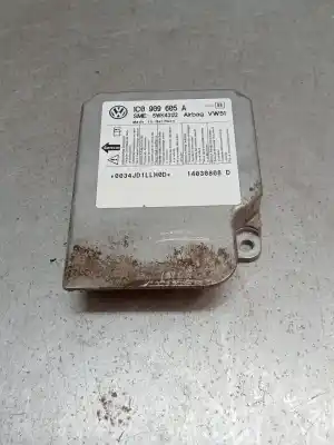 Peça sobressalente para automóvel em segunda mão Centralina De Airbag por SEAT LEON (1M1) 1.9 TDI Referências OEM IAM 1C0909605A  5WK43122