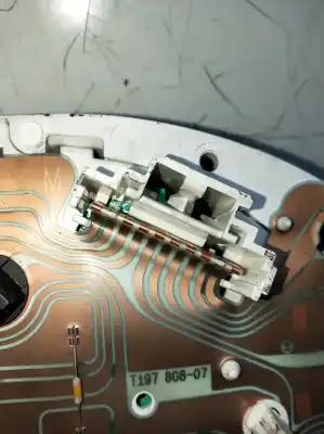 Peça sobressalente para automóvel em segunda mão quadrante por renault clio ii (bb_, cb_) 1.4 (b/cb0c, b/cb0s) referências oem iam 07021623939  