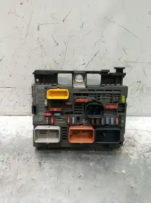 Peça sobressalente para automóvel em segunda mão caixa de fusíveis e relés por citroen c4 picasso i monospace (ud_) 1.6 hdi referências oem iam 9666700080