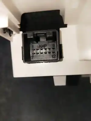 Автозапчастина б/у внутрішне світло для audi a3 limousine (8vs, 8vm) 2.0 tdi посилання на oem iam 8v0947135j  025076951