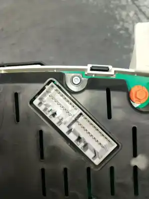 Peça sobressalente para automóvel em segunda mão quadrante por kia pro cee'd (ed) 2.0 crdi 140 referências oem iam 940031h151  