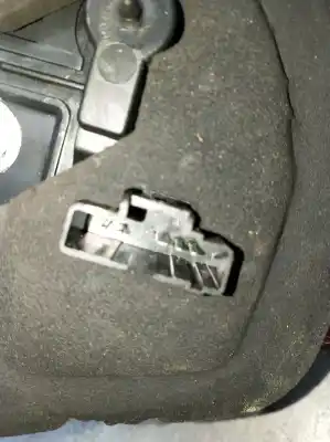 Second-hand car spare part left tailgate light for peugeot 206 fastback (2a/c) 1.4 i oem iam references   