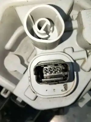 Second-hand car spare part left tailgate light for renault captur dynamique oem iam references 0286304167  