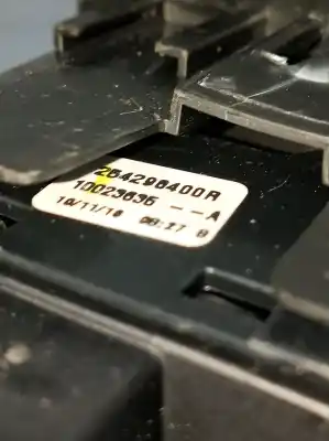 Second-hand car spare part left front power window switch for renault captur dynamique oem iam references 254298400r  10023635