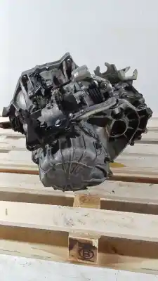 Second-hand car spare part gearbox for toyota corolla (_e12_) 1.4 d (nde120_) oem iam references p060710832  