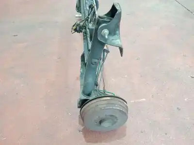 Peça sobressalente para automóvel em segunda mão charrió / suporte de eixo de trás por renault clio ii (bb_, cb_) 1.5 dci (b/cb08) referências oem iam   