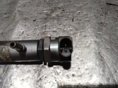 Piesă de schimb auto la mâna a doua rampa injector pentru bmw 1 (e81) 118 d referințe oem iam   