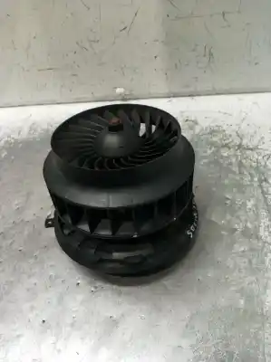 Pezzo di ricambio per auto di seconda mano MOTORE DI RISCALDAMENTO per MERCEDES-BENZ CLASE C (W205) C 400 4-MATIC (205.066) Riferimenti OEM IAM 0130309001  
