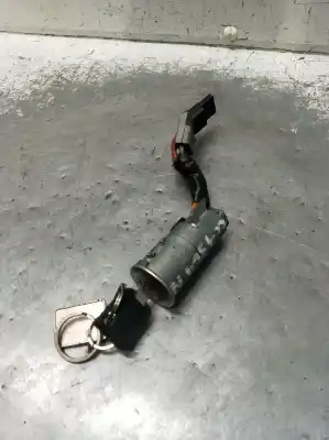 Pièce détachée automobile d'occasion COMMUTATEUR D'ALLUMAGE pour RENAULT 19 I (B/C53_) 1.9 D (B/C534, B/C53J) Références OEM IAM   