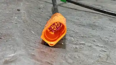 Peça sobressalente para automóvel em segunda mão sensor por volkswagen scirocco (137) 2.0 tdi (103kw) referências oem iam 03l906088bj  