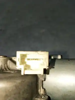 Second-hand car spare part rear windshield wiper motor for renault twingo authentique oem iam references   