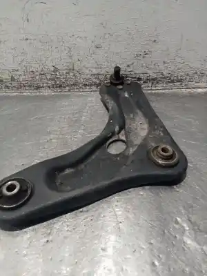 Pièce détachée automobile d'occasion BRAS DE SUSPENSION INFERIEUR AVANT GAUCHE pour PEUGEOT 207/207+ (WA_, WC_) 1.6 HDI Références OEM IAM   