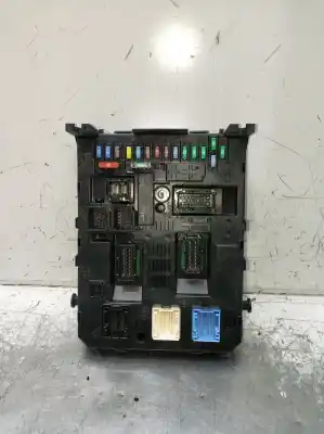 Tweedehands auto-onderdeel relais/zekeringenkastje voor peugeot 3008 monospace (0u_) 1.6 bluehdi 120 oem iam-referenties 9812189980