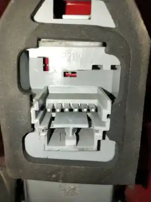 Peça sobressalente para automóvel em segunda mão farolim traseiro esquerdo por renault clio ii (bb_, cb_) 1.5 dci (b/cb07) referências oem iam   