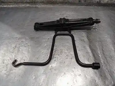 Second-hand car spare part JACK for PEUGEOT PARTNER MONOSPACE (5_, G_) 1.9 D OEM IAM references   