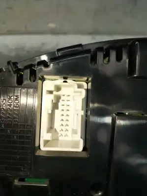 Peça sobressalente para automóvel em segunda mão quadrante por citroen c4 lim. seduction referências oem iam 96769629xt  a2c53435356 digital