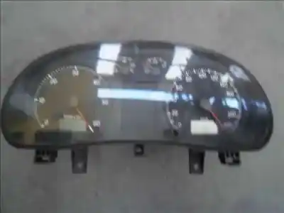 Pièce détachée automobile d'occasion COMPTEUR DE VITESSE TABLEAU DE BORD pour VOLKSWAGEN POLO (9N3)  Références OEM IAM 6Q0920803D  