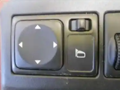 Second-hand car spare part rearview side mirror switch for nissan note (e11e) hr16de oem iam references 