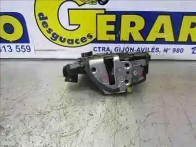 Recambio de automóvil de segunda mano de MOTOR CIERRE CENTRALIZADO DELANTERO IZQUIERDO para TOYOTA COROLLA (E12)  referencias OEM IAM   