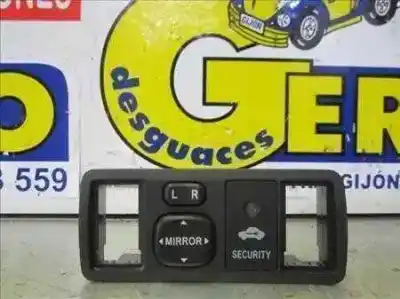Pezzo di ricambio per auto di seconda mano CONTROLLO SPECCHIO per TOYOTA COROLLA (E12)  Riferimenti OEM IAM   