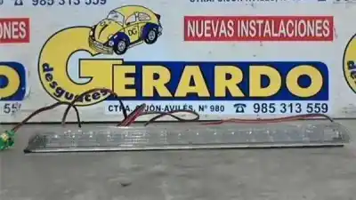 Peça sobressalente para automóvel em segunda mão farolim de travão central por peugeot 607 (s2) 2.7 hdi fap cat (uhz / dt17ted4) referências oem iam 