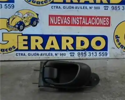 Peça sobressalente para automóvel em segunda mão puxador interior traseiro esquerdo por daewoo rezzo 1.6 sx [1.6 ltr. - 77 kw cat] referências oem iam 