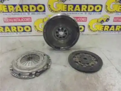 Pezzo di ricambio per auto di seconda mano kit frizione per ford focus berlina (cb4) 2.0 tdci riferimenti oem iam 